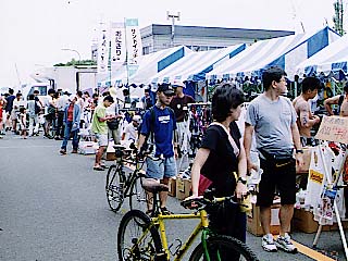 shop.jpg (36376 バイト)