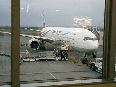 �A��̔�s�@