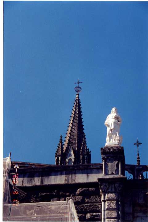 �O���b�g(����)�̏�ɗ��吹���̐���